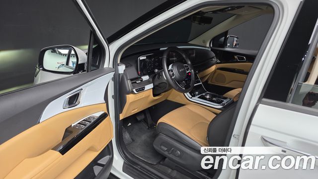 Kia Canival 2023 — photo 10