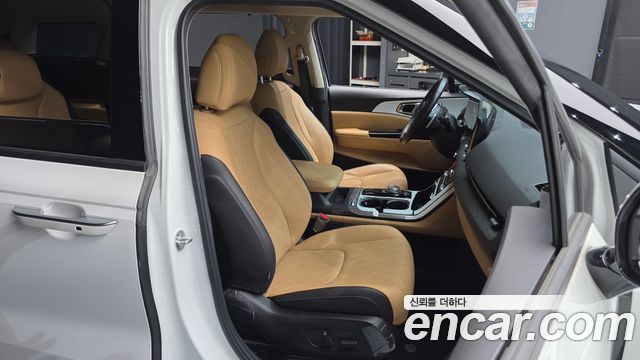 Kia Canival 2023 — photo 12