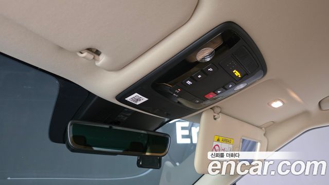 Kia Canival 2023 — photo 17