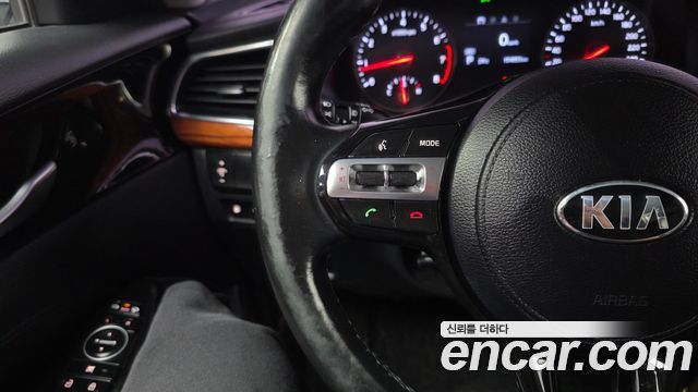 Kia K7 2017 — photo 23