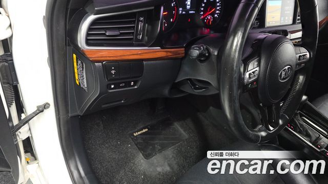 Kia K7 2017 — photo 29