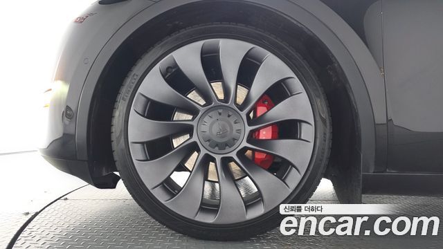 Tesla Model Y 2021 — photo 5