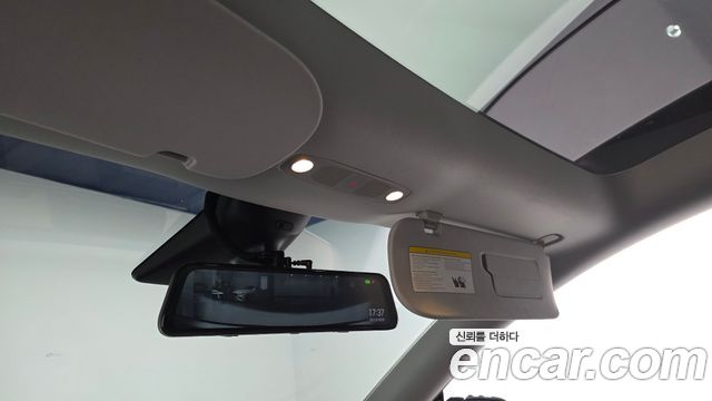 Tesla Model Y 2021 — photo 25