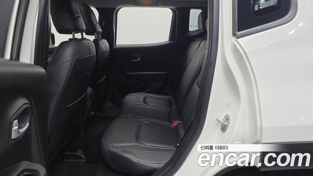 Jeep Renegade 2021 — photo 18