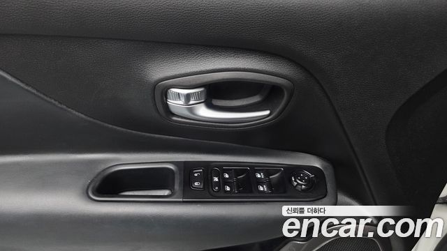 Jeep Renegade 2021 — photo 27