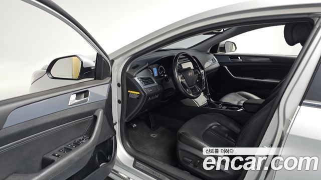 Hyundai Sonata 2015 — photo 13