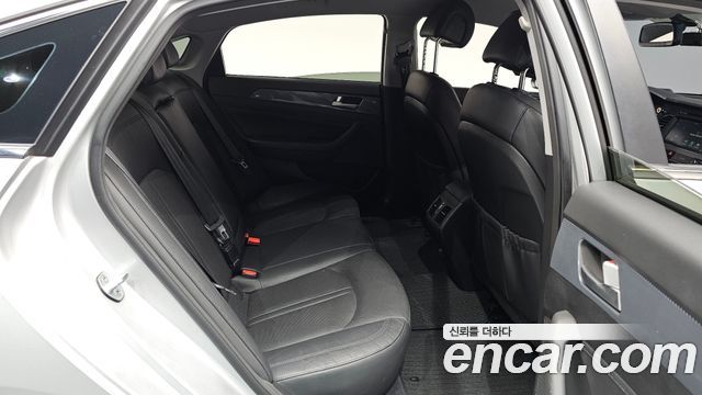 Hyundai Sonata 2015 — photo 18
