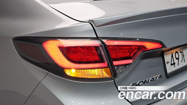 Hyundai Sonata 2015 — photo 9