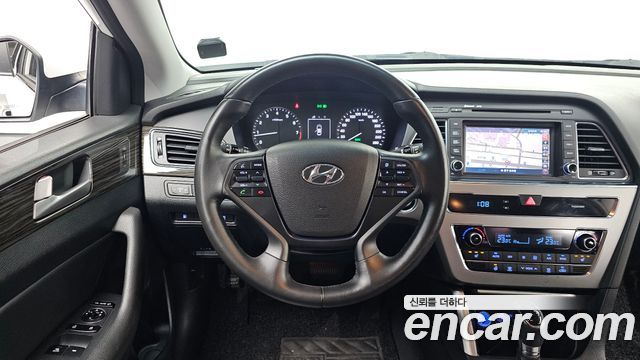 Hyundai Sonata 2015 — photo 12