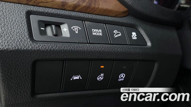 Hyundai Santafe 2017 — photo 13