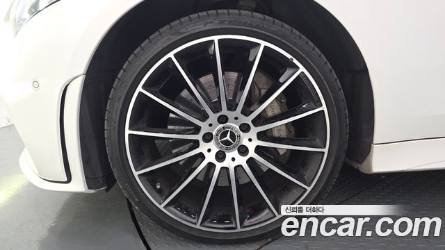 Mercedes-Benz CLS-Class 2019 — photo 5