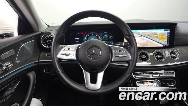 Mercedes-Benz CLS-Class 2019 — photo 13