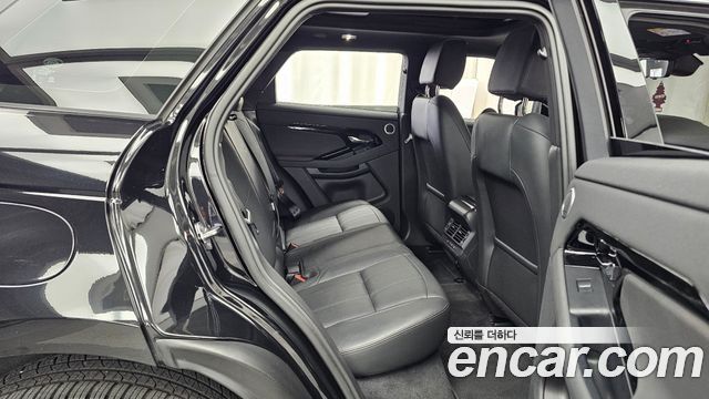Land Rover Range Rover Evoque 2025 — photo 17