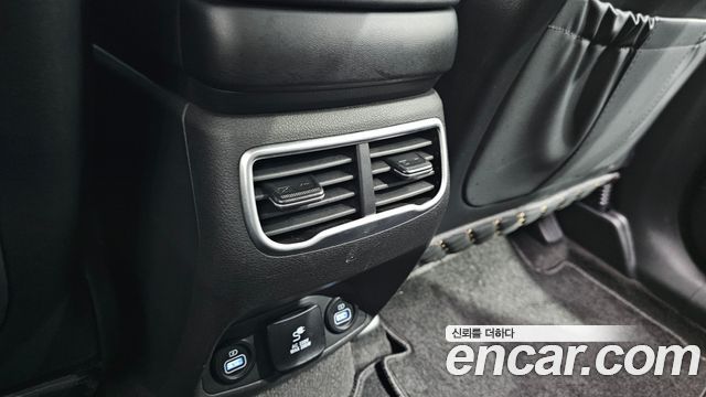 Hyundai Santafe 2021 — photo 34