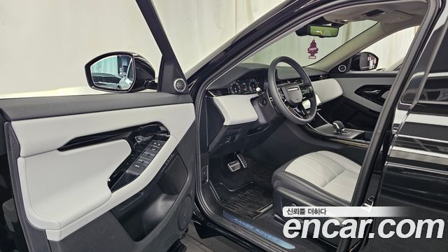 Land Rover Range Rover Evoque 2025 — photo 13