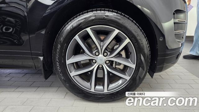 Land Rover Range Rover Evoque 2025 — photo 7