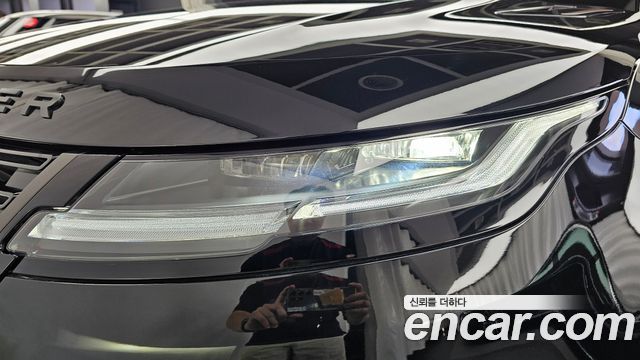 Land Rover Range Rover Evoque 2025 — photo 8