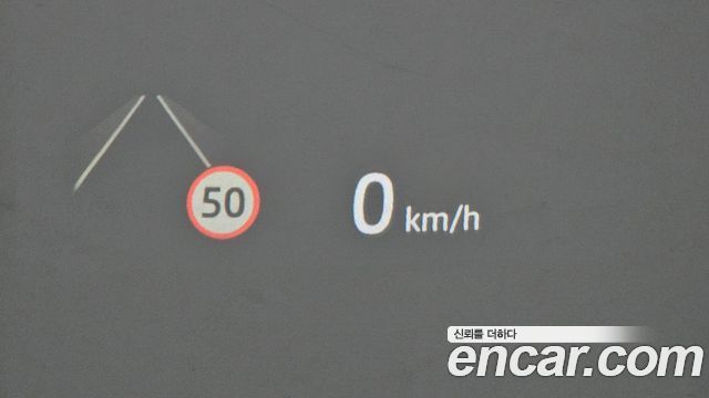 Land Rover Range Rover Evoque 2025 — photo 32