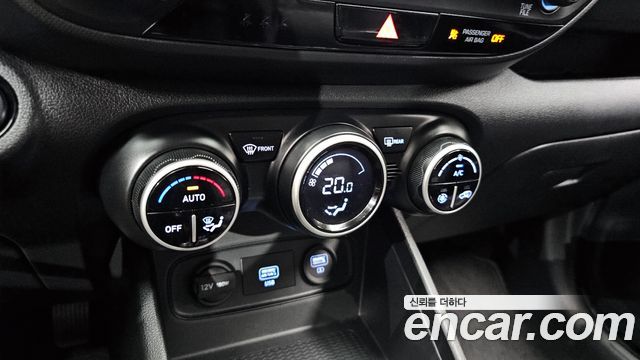 Hyundai Venue 2020 — photo 28