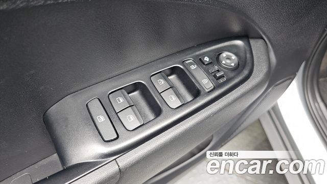 Hyundai Venue 2020 — photo 30