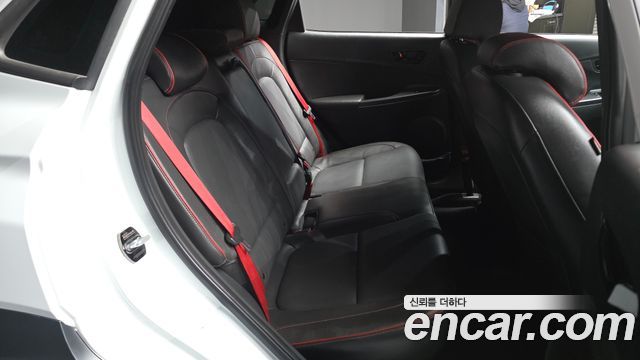 Hyundai Kona 2018 — photo 12