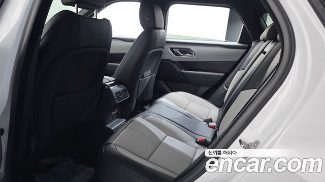 Land Rover Range Rover Velar 2026 — photo 29