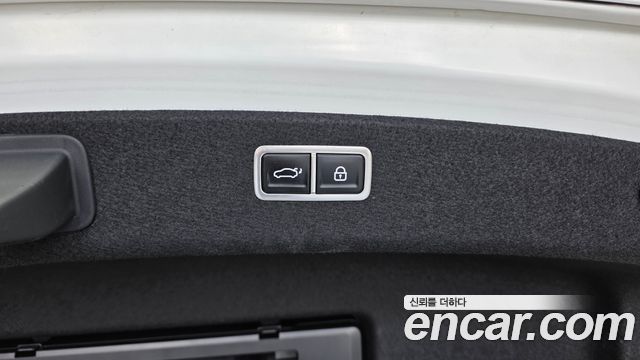 Genesis G80 2021 — photo 30