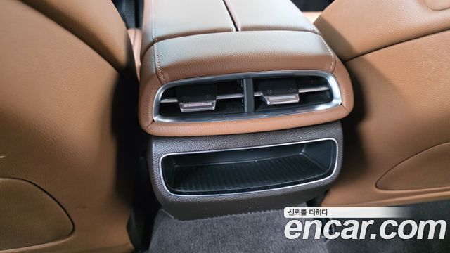 Genesis G80 2021 — photo 33