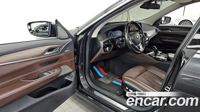 BMW Gran Turismo 2019 — photo 10