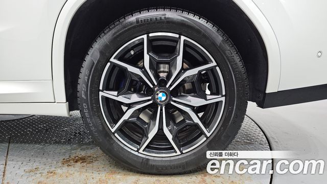 BMW X4 2022 — photo 7