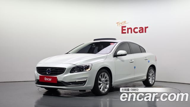 Volvo S60 2014 — photo 1