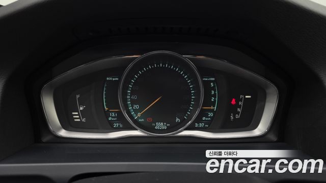 Volvo S60 2014 — photo 8