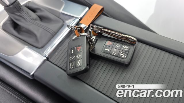 Volvo S60 2014 — photo 20