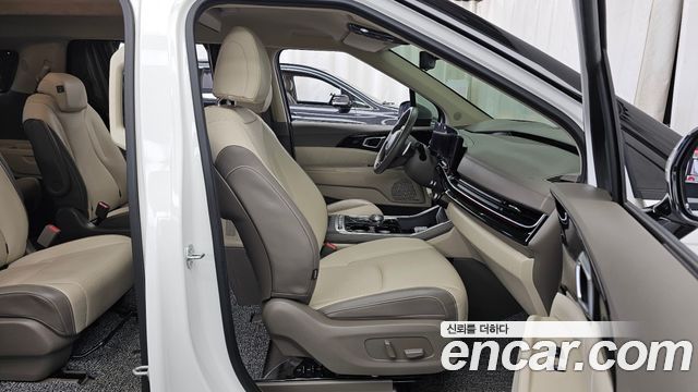 Kia Canival 2024 — photo 17