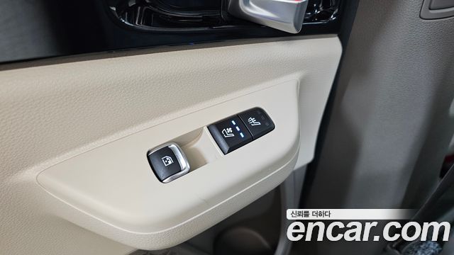 Kia Canival 2024 — photo 25