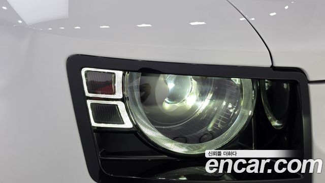 Land Rover Defender 2025 — photo 8