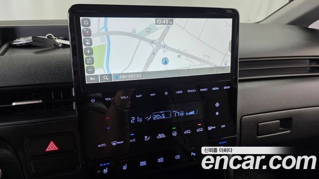 Hyundai Staria 2025 — photo 19