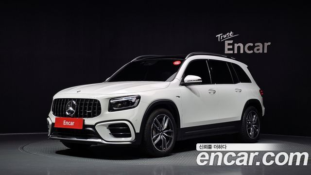 Mercedes-Benz GLB-Class 2025 — photo 1