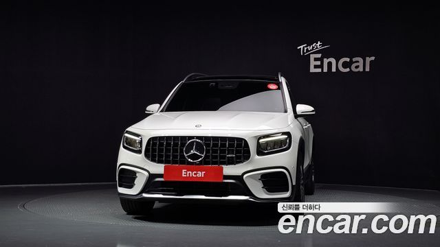 Mercedes-Benz GLB-Class 2025 — photo 3