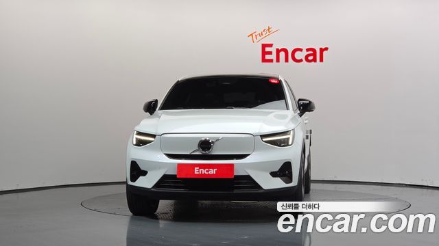 Volvo C40 2023 — photo 3