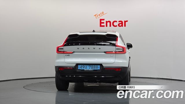 Volvo C40 2023 — photo 4