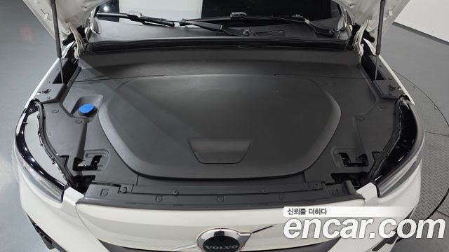 Volvo C40 2023 — photo 6