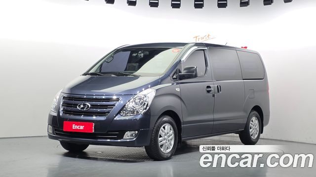 Hyundai Starex 2016 — photo 1