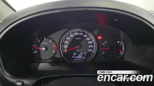 Hyundai Starex 2016 — photo 8