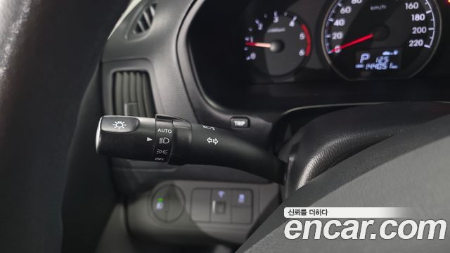 Hyundai Starex 2016 — photo 15