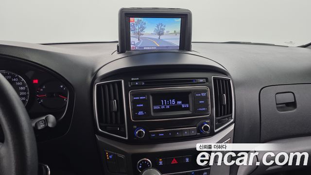 Hyundai Starex 2016 — photo 19