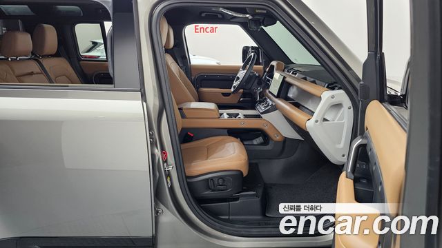 Land Rover Defender 2025 — photo 16