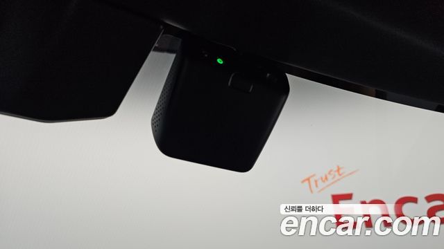 Land Rover Defender 2025 — photo 28