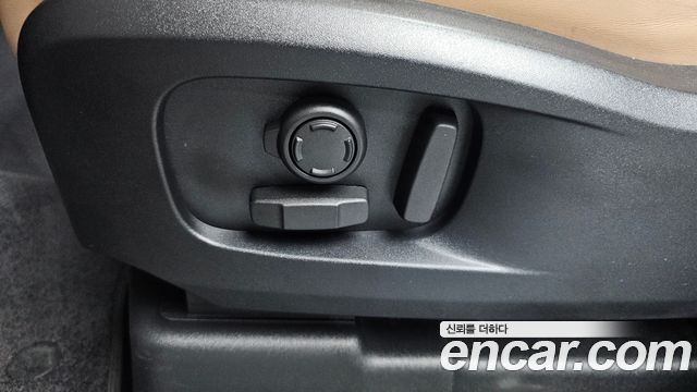 Land Rover Defender 2025 — photo 30