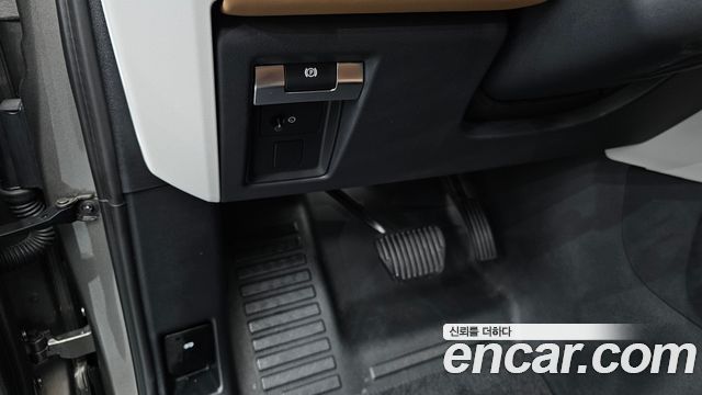 Land Rover Defender 2025 — photo 33